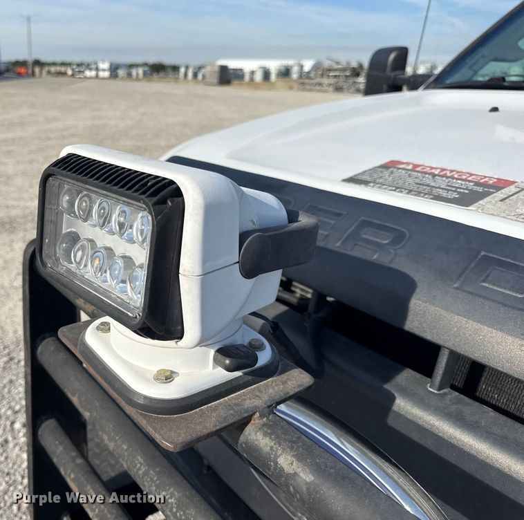 image for item DW6568 2015 Ford F550 Super Duty XL bucket truck