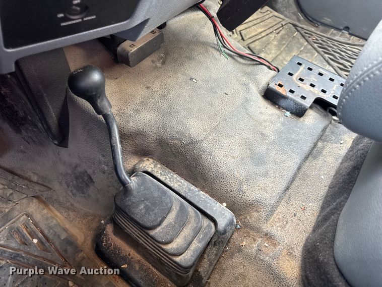 image for item DW6568 2015 Ford F550 Super Duty XL bucket truck