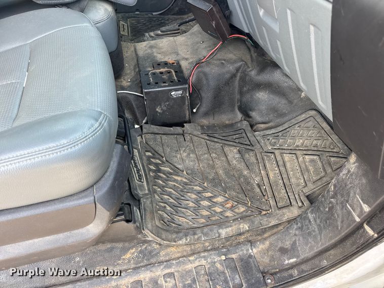 image for item DW6568 2015 Ford F550 Super Duty XL bucket truck