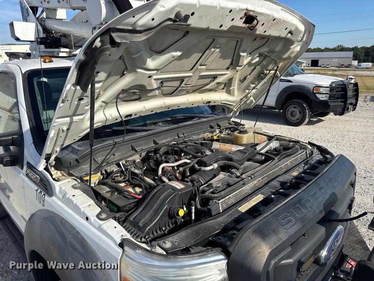 image for item DW6568 2015 Ford F550 Super Duty XL bucket truck