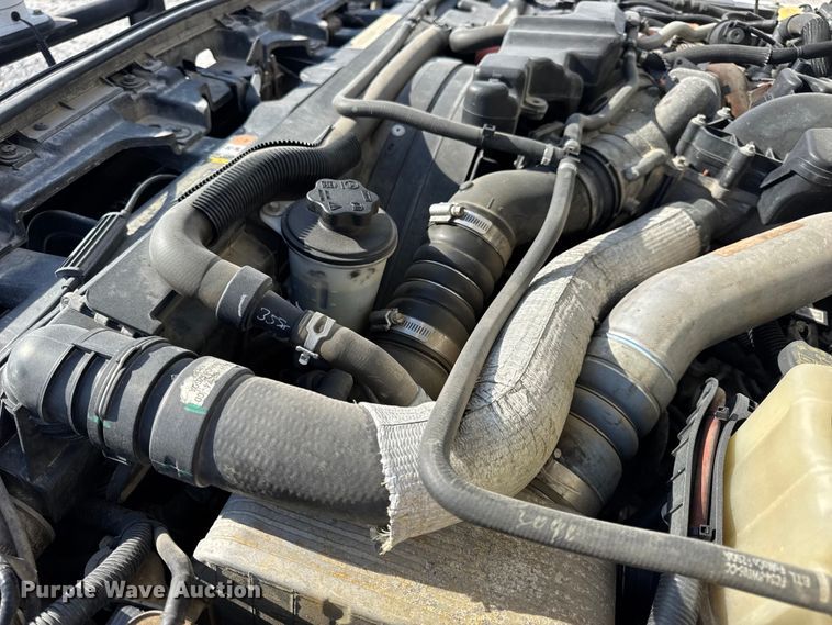 image for item DW6568 2015 Ford F550 Super Duty XL bucket truck