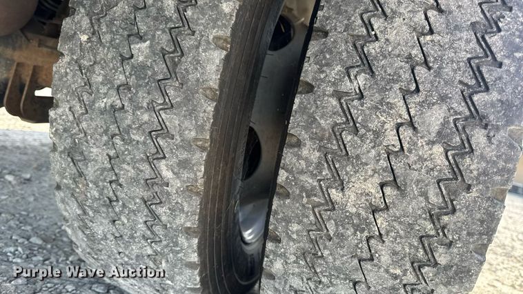 image for item DW6568 2015 Ford F550 Super Duty XL bucket truck