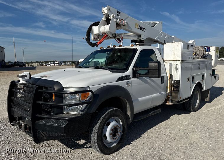 2016 Ford F550 Super Duty Xl Bucket Truck VIN: 1FDUF5HT6GEC54946 Lot: 999311031