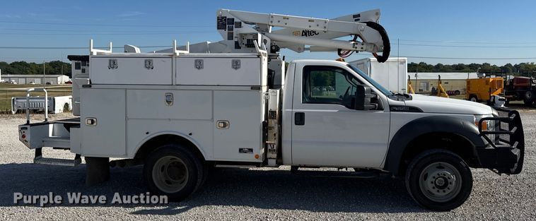 image for item DW6570 2016 Ford F550 Super Duty XL bucket truck