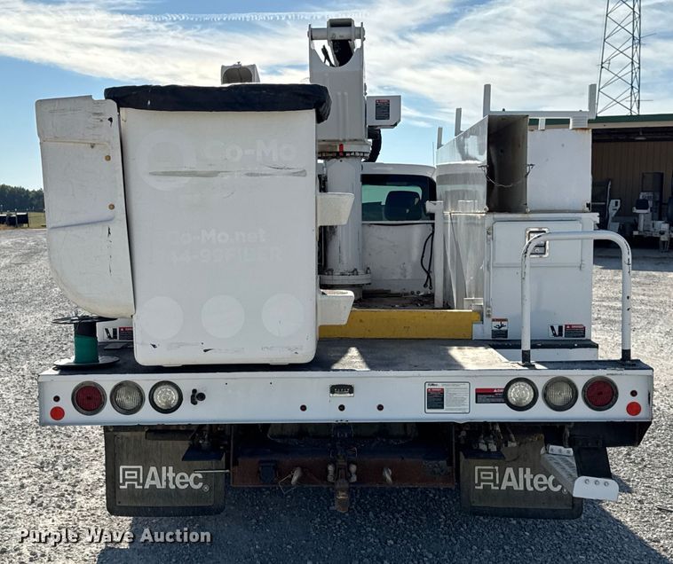 image for item DW6570 2016 Ford F550 Super Duty XL bucket truck