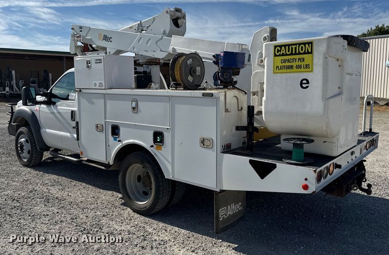 image for item DW6570 2016 Ford F550 Super Duty XL bucket truck