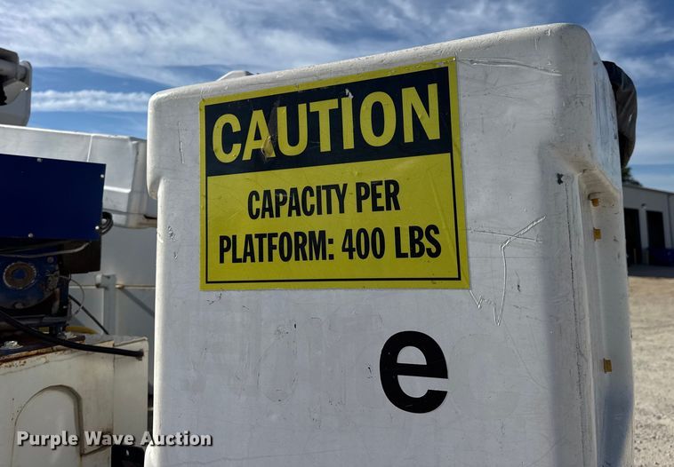 image for item DW6570 2016 Ford F550 Super Duty XL bucket truck