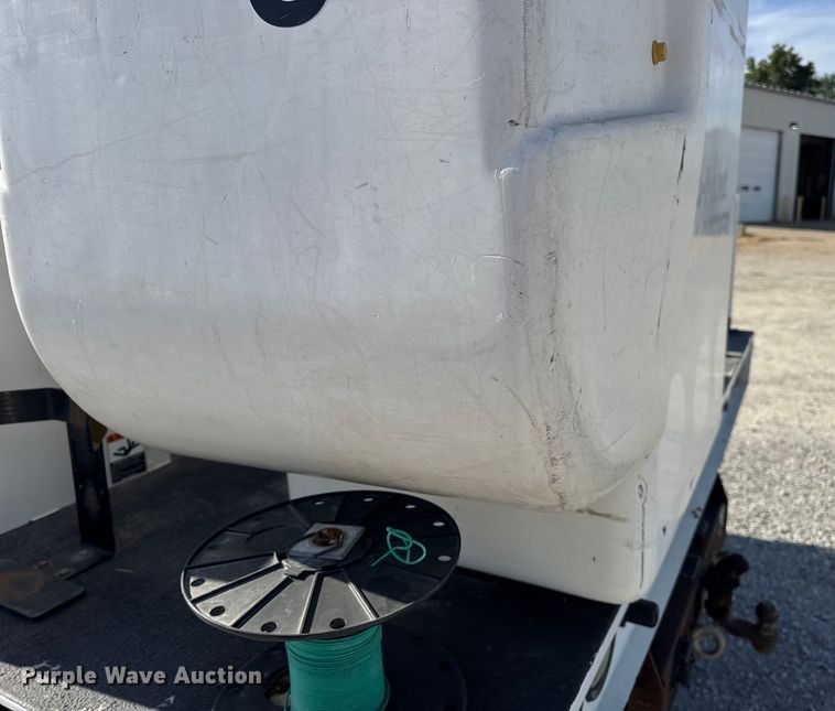 image for item DW6570 2016 Ford F550 Super Duty XL bucket truck