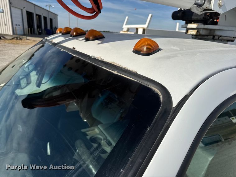 image for item DW6570 2016 Ford F550 Super Duty XL bucket truck