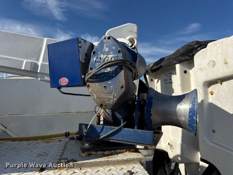 image for item DW6570 2016 Ford F550 Super Duty XL bucket truck