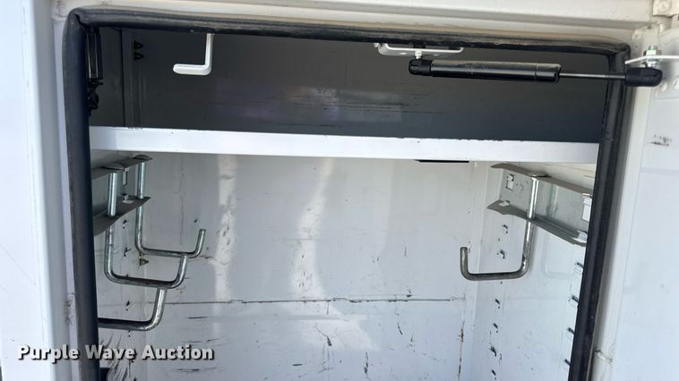 image for item DW6570 2016 Ford F550 Super Duty XL bucket truck