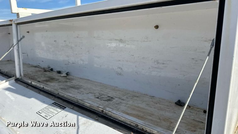 image for item DW6570 2016 Ford F550 Super Duty XL bucket truck