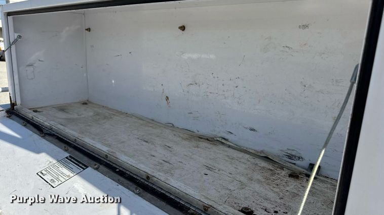 image for item DW6570 2016 Ford F550 Super Duty XL bucket truck