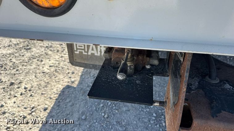 image for item DW6570 2016 Ford F550 Super Duty XL bucket truck