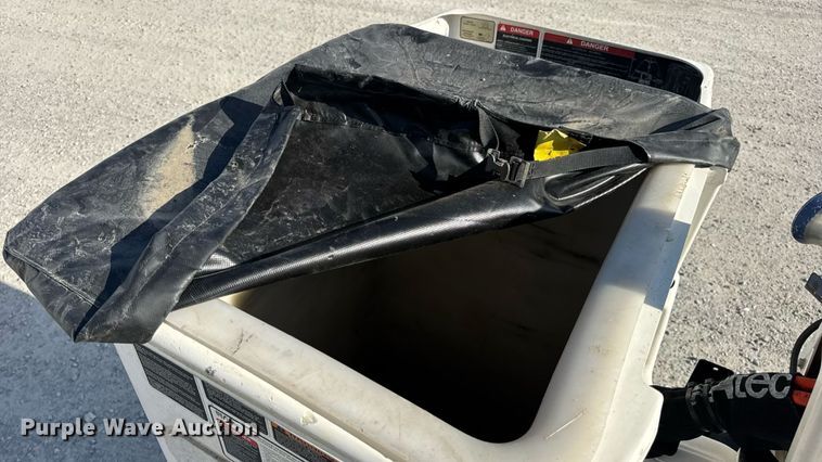 image for item DW6570 2016 Ford F550 Super Duty XL bucket truck