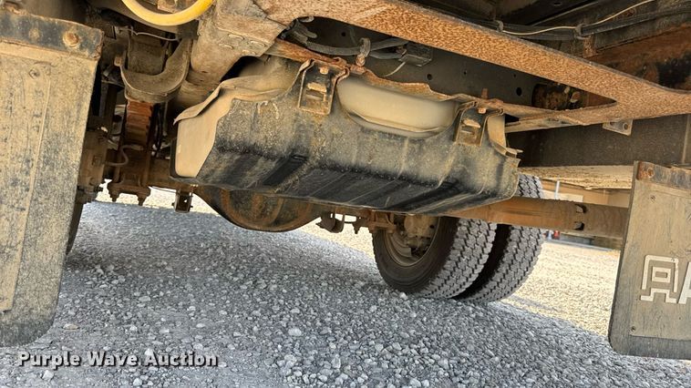 image for item DW6570 2016 Ford F550 Super Duty XL bucket truck