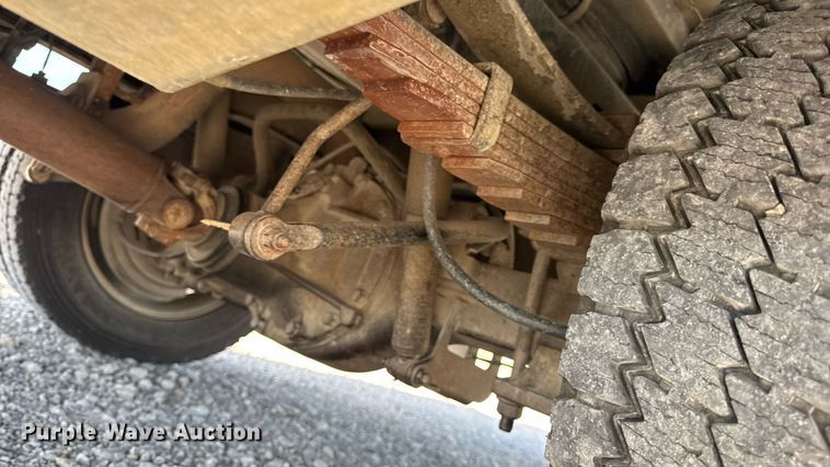 image for item DW6570 2016 Ford F550 Super Duty XL bucket truck