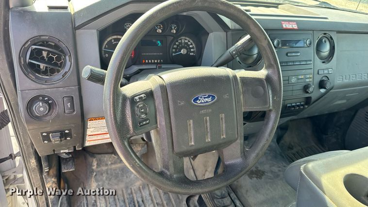 image for item DW6570 2016 Ford F550 Super Duty XL bucket truck