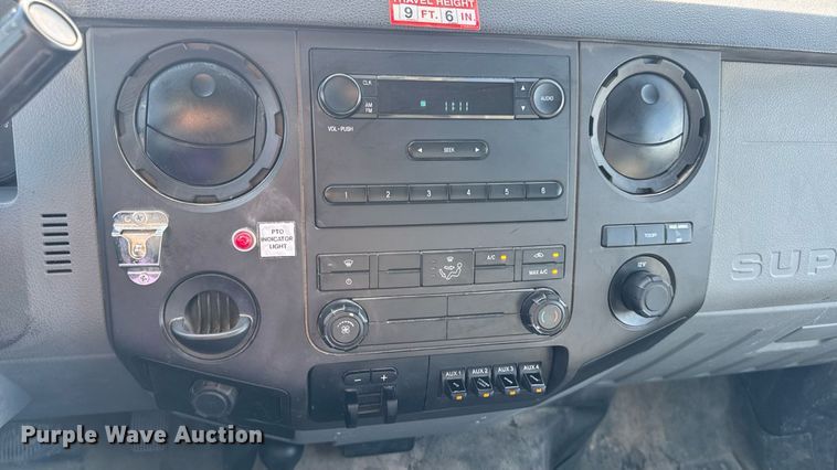 image for item DW6570 2016 Ford F550 Super Duty XL bucket truck