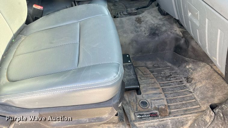 image for item DW6570 2016 Ford F550 Super Duty XL bucket truck