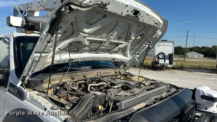 image for item DW6570 2016 Ford F550 Super Duty XL bucket truck