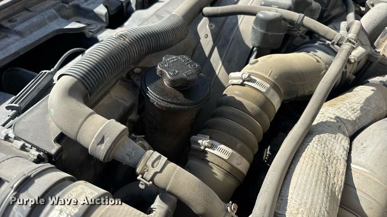 image for item DW6570 2016 Ford F550 Super Duty XL bucket truck