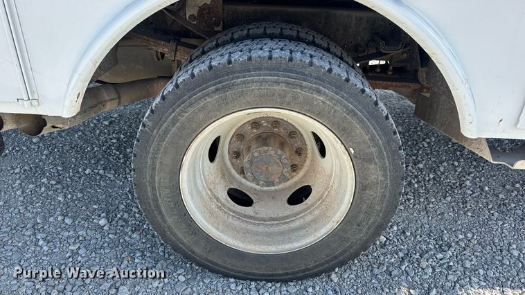 image for item DW6570 2016 Ford F550 Super Duty XL bucket truck