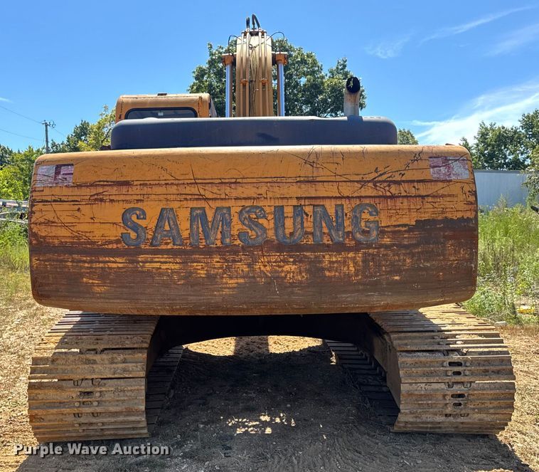 image for item DW6575 1997 Samsung SE240LC-3 excavator