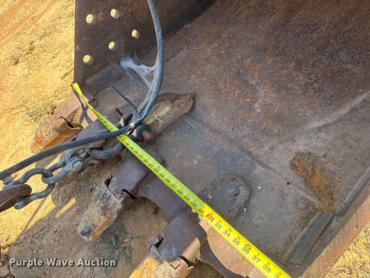 image for item DW6575 1997 Samsung SE240LC-3 excavator