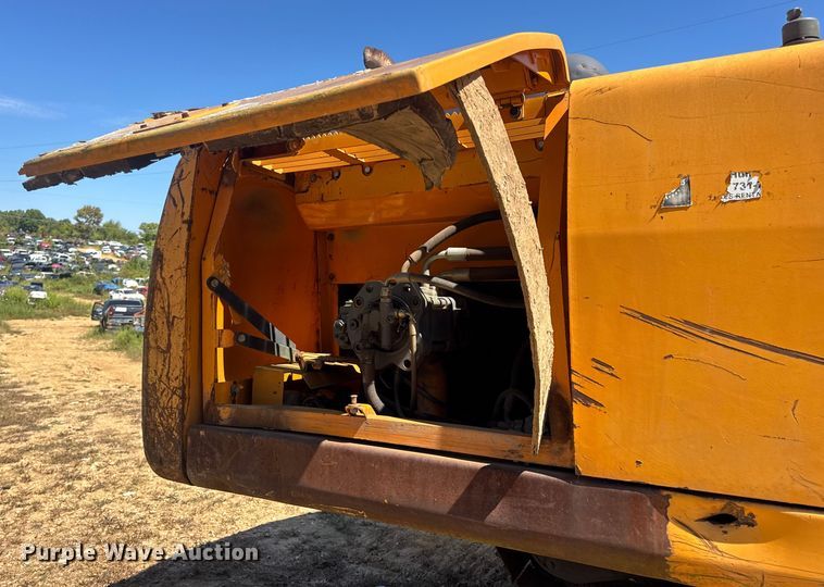 image for item DW6575 1997 Samsung SE240LC-3 excavator