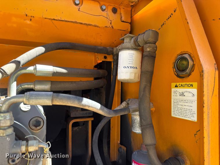 image for item DW6575 1997 Samsung SE240LC-3 excavator