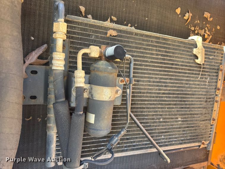 image for item DW6575 1997 Samsung SE240LC-3 excavator