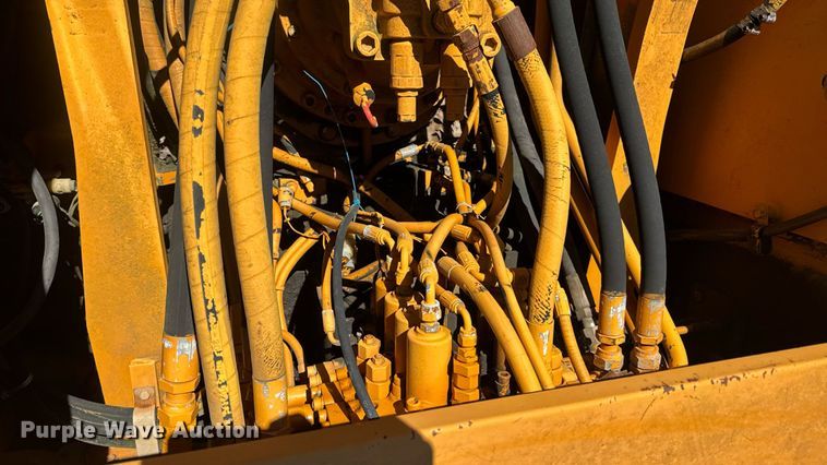 image for item DW6575 1997 Samsung SE240LC-3 excavator