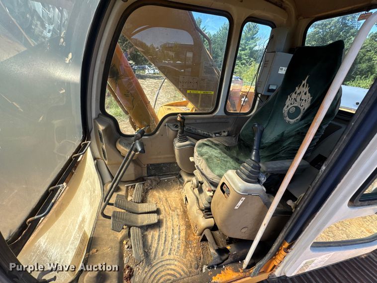 image for item DW6575 1997 Samsung SE240LC-3 excavator