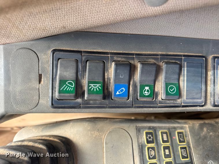 image for item DW6575 1997 Samsung SE240LC-3 excavator