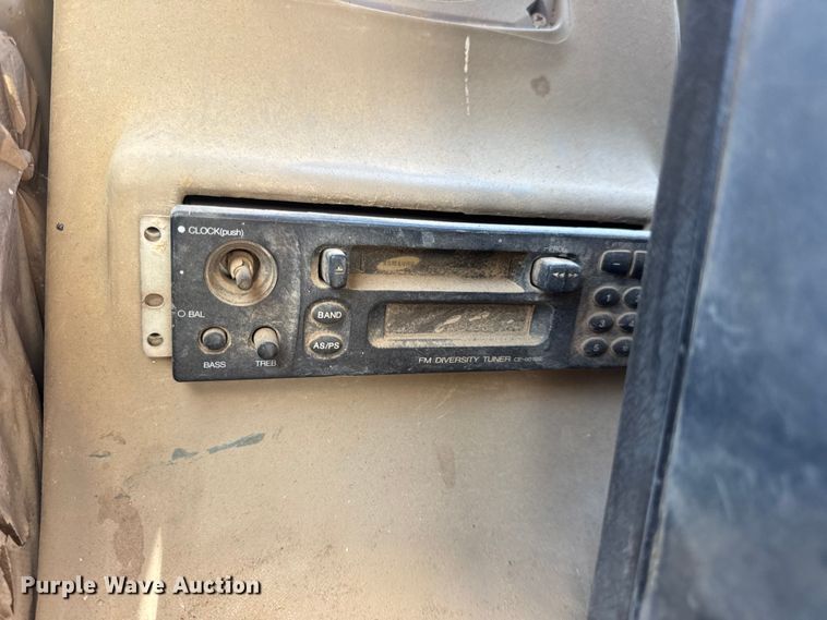 image for item DW6575 1997 Samsung SE240LC-3 excavator