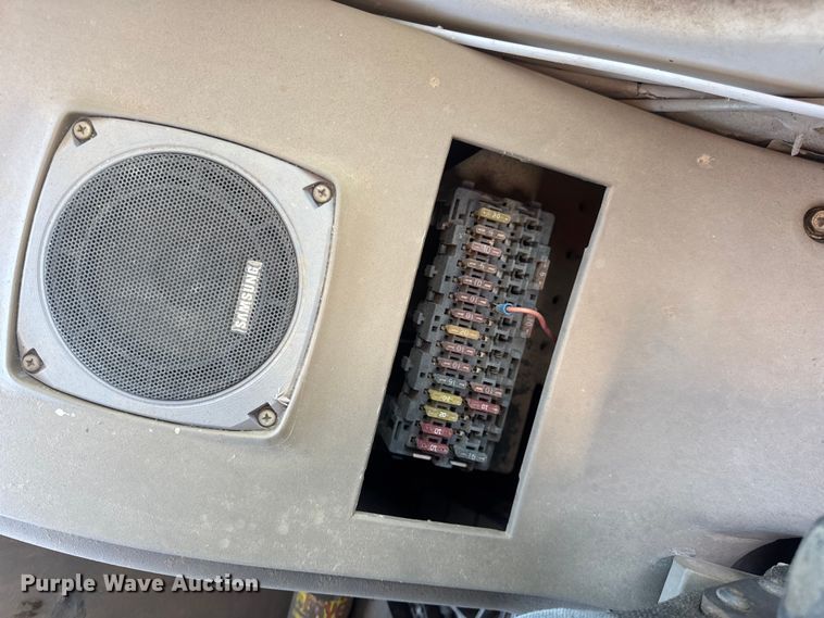 image for item DW6575 1997 Samsung SE240LC-3 excavator