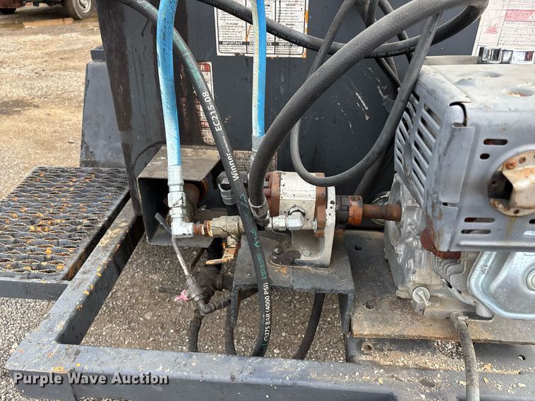 image for item DW7187 LeeBoy tack distributor