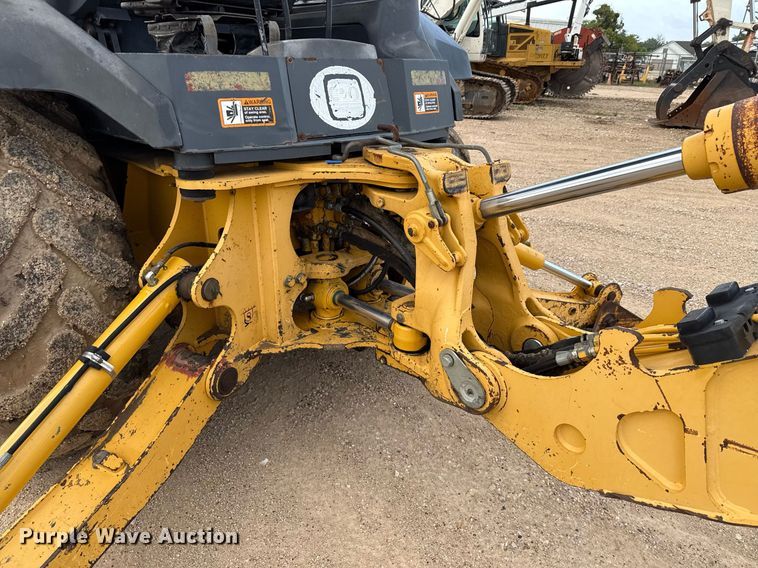 image for item DX5612 2001 John Deere 310G backhoe