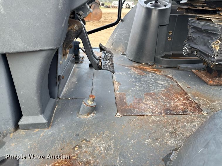 image for item DX5612 2001 John Deere 310G backhoe