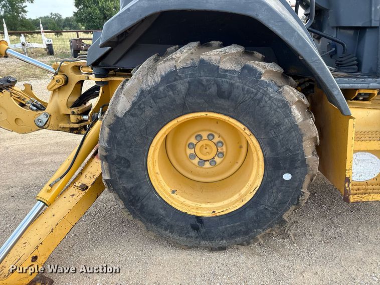 image for item DX5612 2001 John Deere 310G backhoe