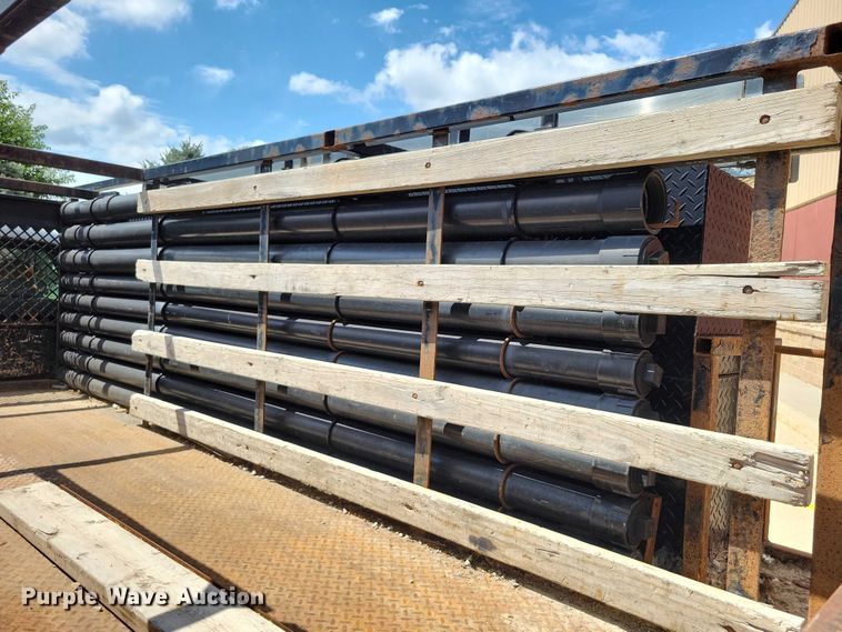 image for item DX7413 2013 Ford F350 Super Duty flatbed pickup truck