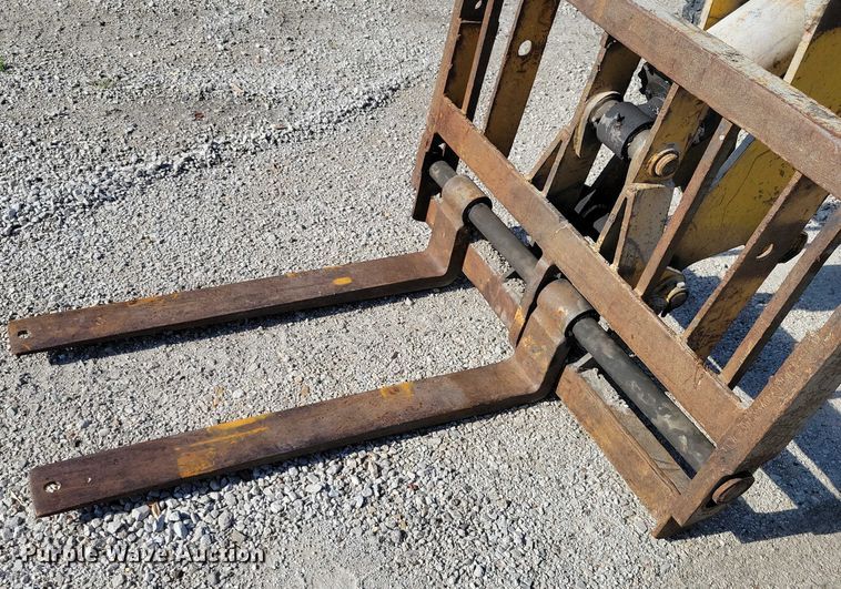 image for item DX7416 1988 Pettibone B-68C telehandler