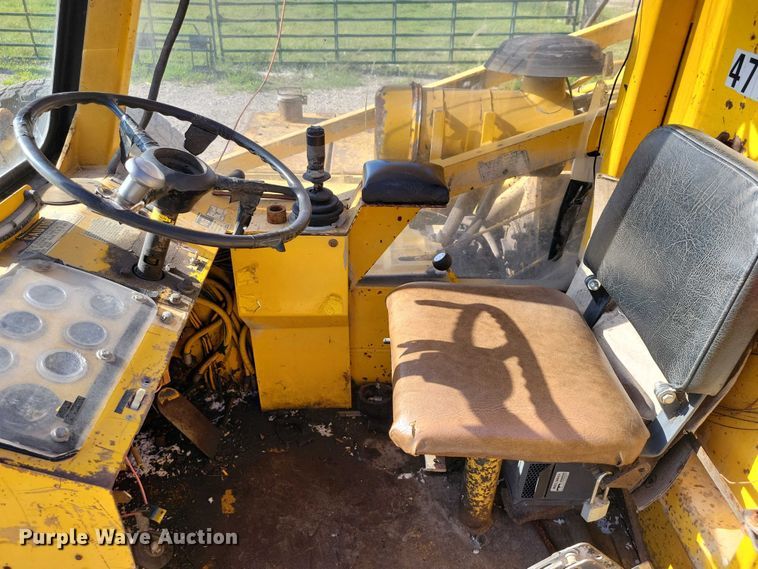 image for item DX7416 1988 Pettibone B-68C telehandler