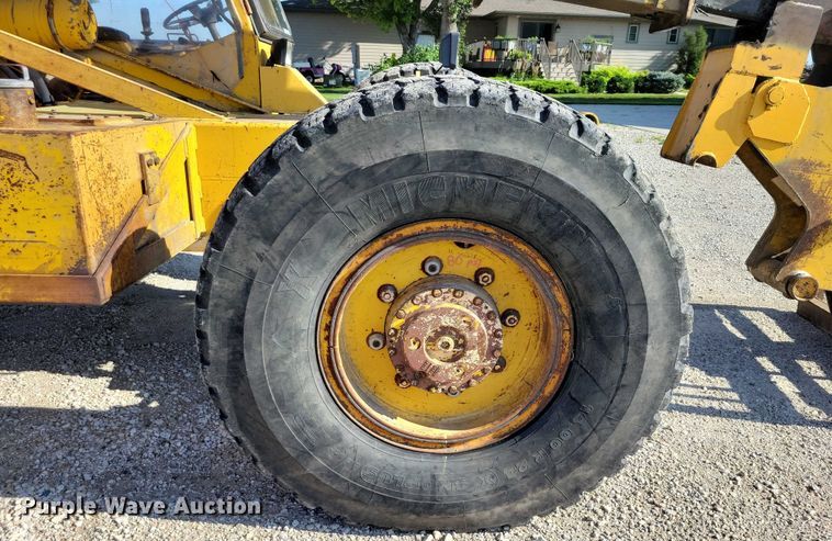 image for item DX7416 1988 Pettibone B-68C telehandler