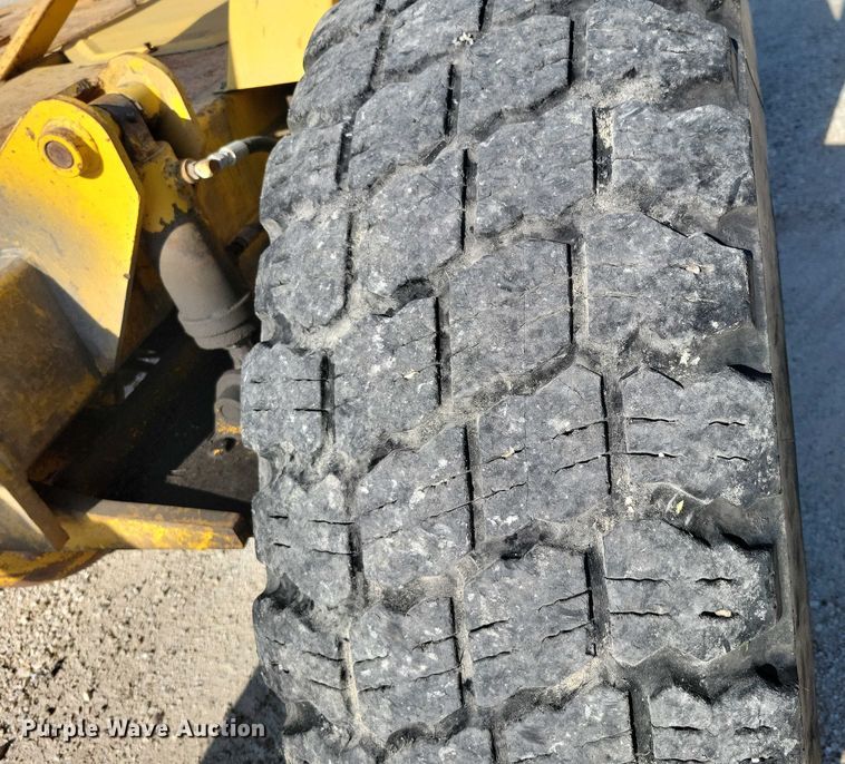 image for item DX7416 1988 Pettibone B-68C telehandler