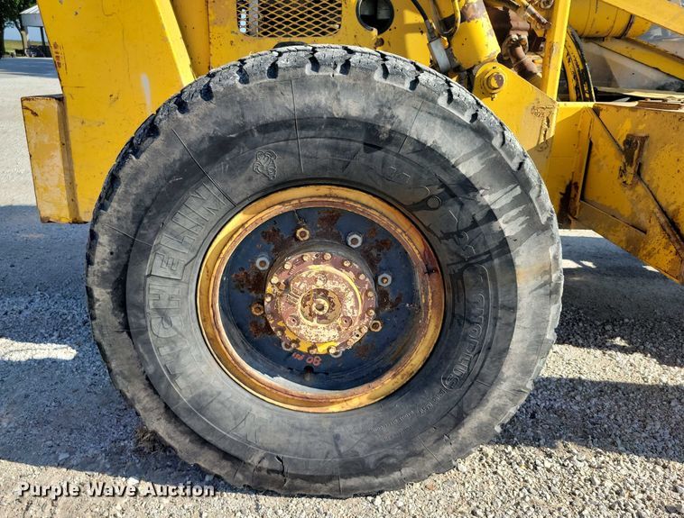 image for item DX7416 1988 Pettibone B-68C telehandler