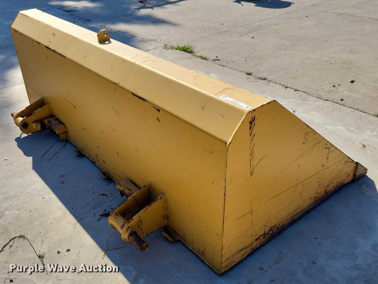 image for item DX7417 Telehandler bucket