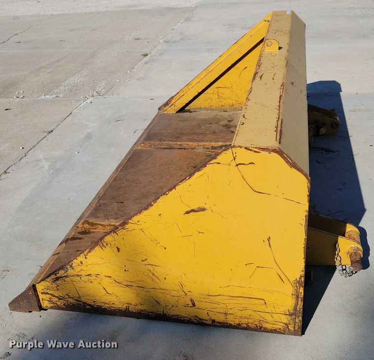 image for item DX7417 Telehandler bucket