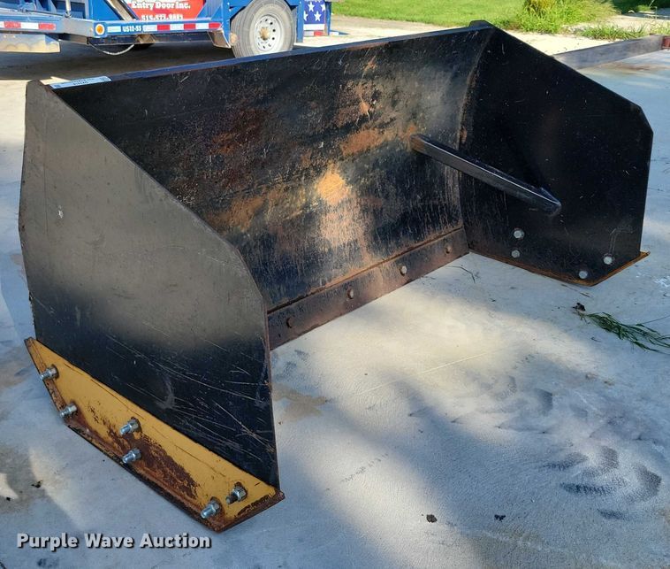 image for item DX7418 Skid steer snow pusher